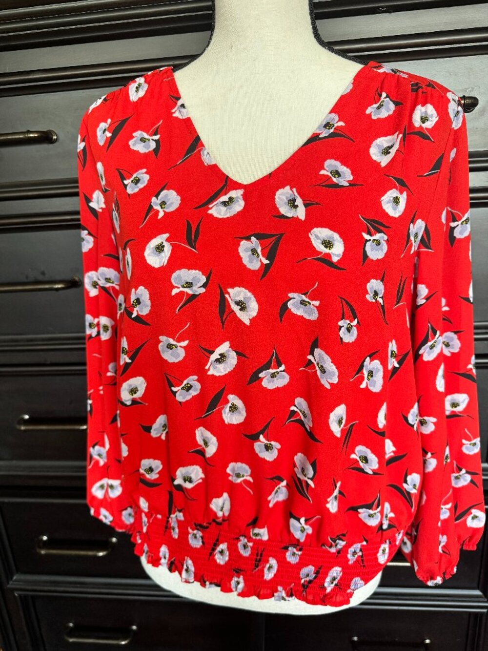 Ann Taylor Red Poppies Top Gathered Hem Long Sleeves Petite M MP Floral!